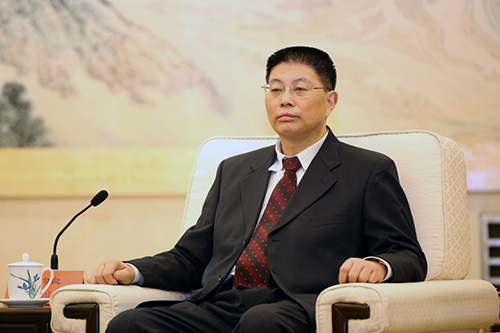 102.jpg