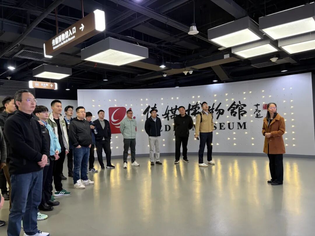 0414-1-5.jpg 0414-1-5.jpg